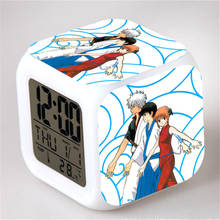 Японские Аниме Gintama часы 7 цветов экшн-фигурка светящиеся часы светодиодные цветные светящиеся цифровые часы игрушка 2024 - купить недорого