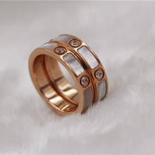 Кольца для пар из нержавеющей стали цвета розового золота с перламутровым покрытием для мужчин и женщин, классическое хрустальное кольцо для влюбленных, женские свадебные украшения 2024 - купить недорого
