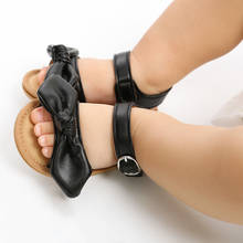 Sandálias de verão para meninas recém-nascidas, sapatos antiderrapantes de lona, com laço, casual, para bebês, sapatos de 0-18m 2024 - compre barato