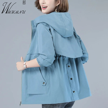 Женская ветровка в Корейском стиле, свободная куртка с капюшоном, верхняя одежда для женщин среднего возраста, модель 4XL, весна-осень 2021 2024 - купить недорого