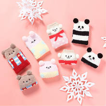 Conjunto de 4 pares de calcetines peludos Kawaii para mujer, calcetín de invierno con dibujos de animales, Panda, zapatillas de felpa, cómodos de diseño 2024 - compra barato