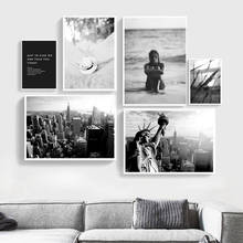 Pintura em tela preta e branca, paisagem da cidade, nova york, pôster de praia, menina, impressões, imagem nórdica de arte para parede, decoração de sala de estar 2024 - compre barato