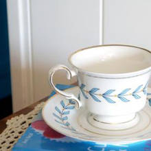 Милый фарфоровый набор кофейных чашек с ручкой, золотые чайные чашки, винтажный текстурированный керамический тассе Porcelaine, домашний контейнер LL50CC 2024 - купить недорого