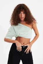 Trendyol Single Sleeve Knitted Blouse TWOSS20BZ1390