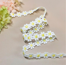 3 Meters/Lot 1.5cm Width Ivory with Yellow Lace Ribbon Daisy Flower Floral Lace Ribbon for Baby Decorative Headwear 2024 - buy cheap