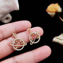 Pendientes de oro de tendencia coreana para mujer, joyería gótica con diamantes de imitación de cristal, colgante de estrella de Planeta, moda Vintage 2024 - compra barato