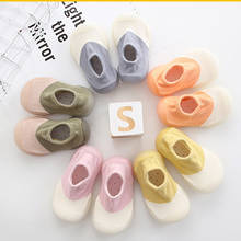 Zapatos de primeros pasos para bebé recién nacido, calcetín transpirable, informal, de malla, antideslizante, fondo suave, 1 par 2024 - compra barato