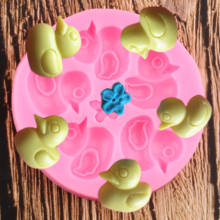Moldes de silicone pato 3d flor topper de cupcake, molde de fondant, ferramentas de decoração de bolo de aniversário de bebê, chocolate, pasta de goma moldes 2024 - compre barato