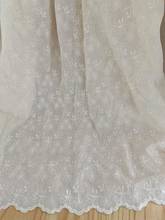 Tela de algodón bordada Beige con patrones de flores, elegante tela de encaje con flores 2024 - compra barato