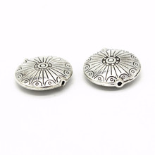 20 Uds. 17mm aleación metal vintage tibetano plata Color perlas espaciadoras de Nepal Cuentas planas agujero para la fabricación de joyas 2024 - compra barato