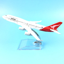 Modelo de avión QANTAS AIR 747 de 16CM para niños, modelo de avión de simulación, juguetes de aleación para regalo de Navidad, 777 2024 - compra barato